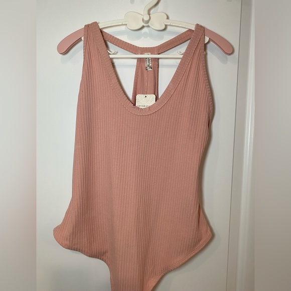 NWT FREE PEOPLE Bubble bath speed dial bodysuit - Picture 16 of 16